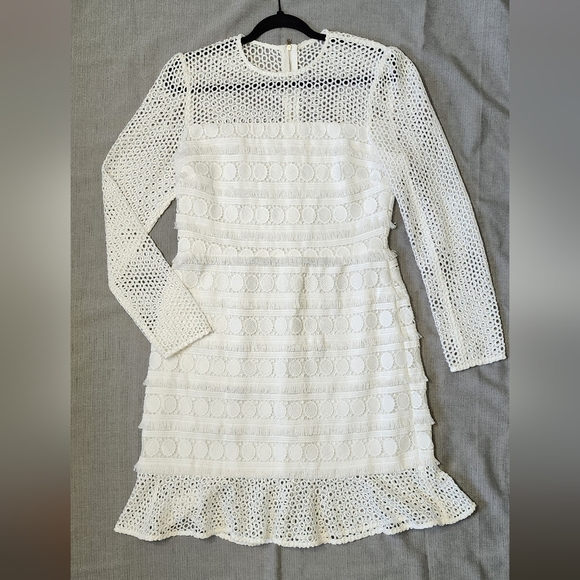 Elegant White Lace Dress - Picture 1 of 11